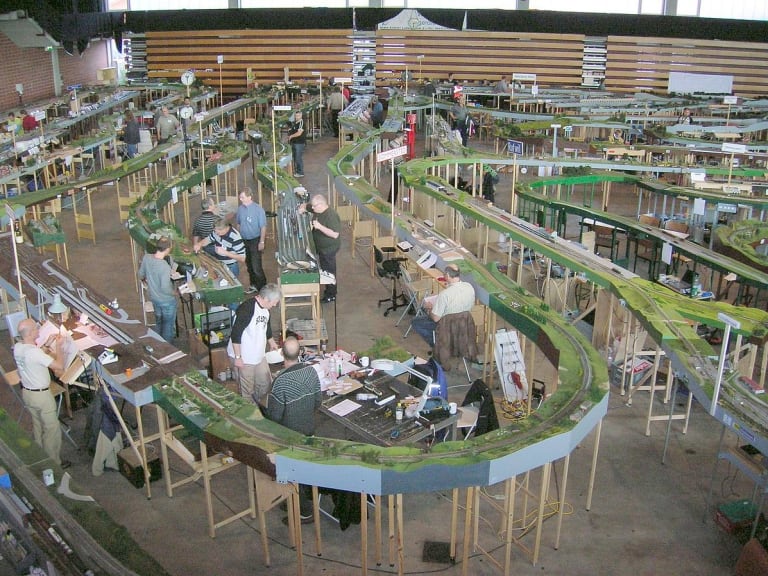 Im Inneren der Modellbau Messe| ©Christian Lindecker