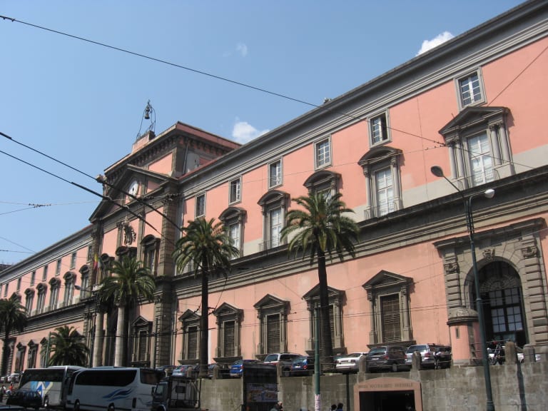 那不勒斯考古博物館| ©Istvánka