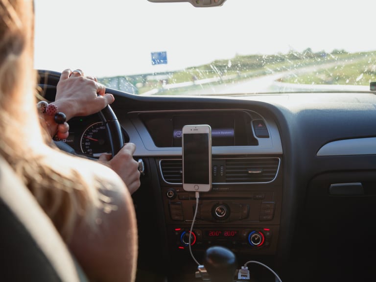 Driving a car| ©Peter Fazekas