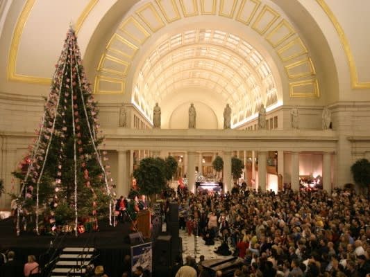 Union Station for Christmas| ©Savy
