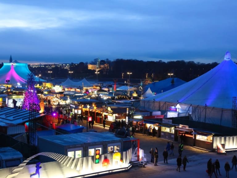 Tollwood 冬季節| ©Bernd Wackerbauer