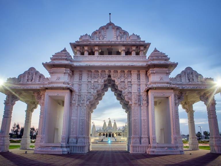 BAPS Shri Swaminarayan Mandir| ©Katie Haugland Bowen