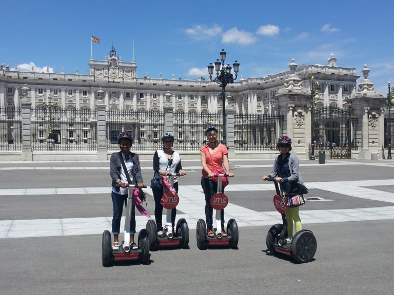 ludzie na Segway'u| ©Madrid Segway