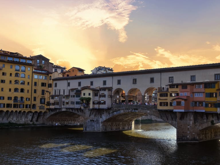 維琪奧橋 (Ponte Vechio) 上的日落| © Op23