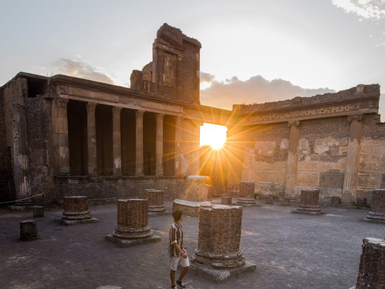 Pompeii| ©canmandawe