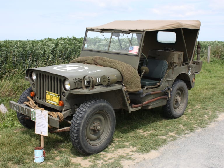 Klasik jeep ile Normandiya| ©Mark Povey