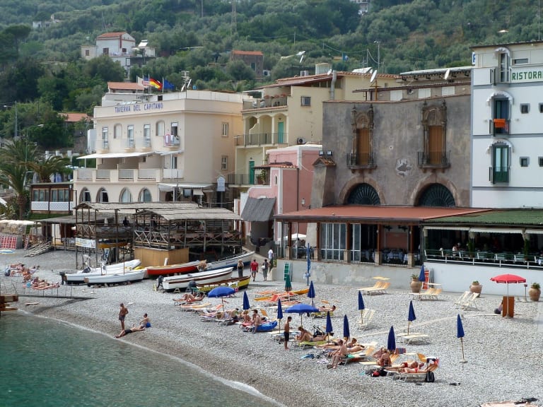 Marina del Cantone|©Dave & Margie Hill / Kleerup