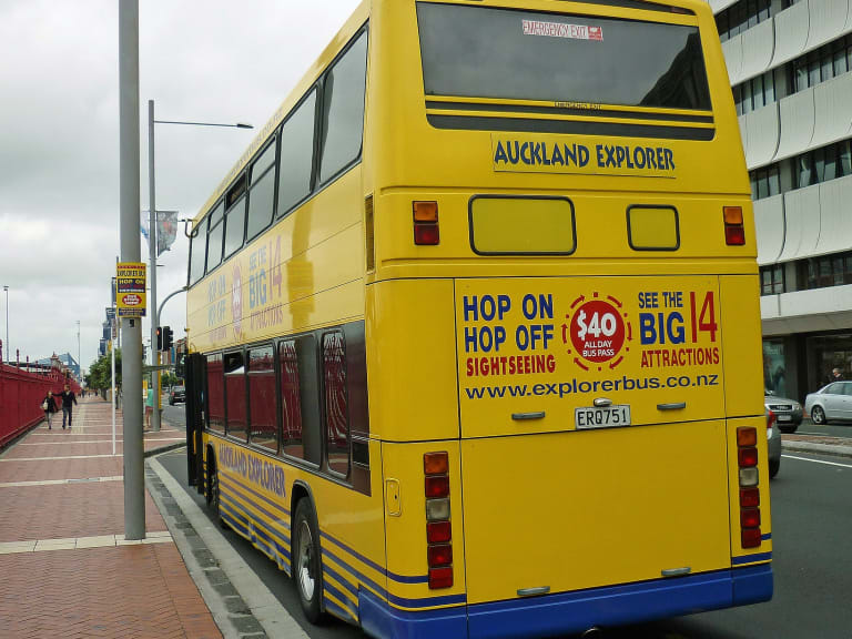 Autobus giallo esplorativo|©Hobgoblin737