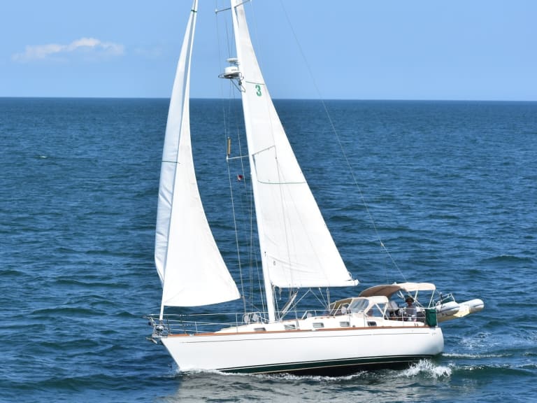Sailboat at sea|© Gribgrab