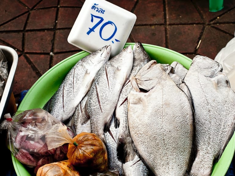 賣魚|© v2osk