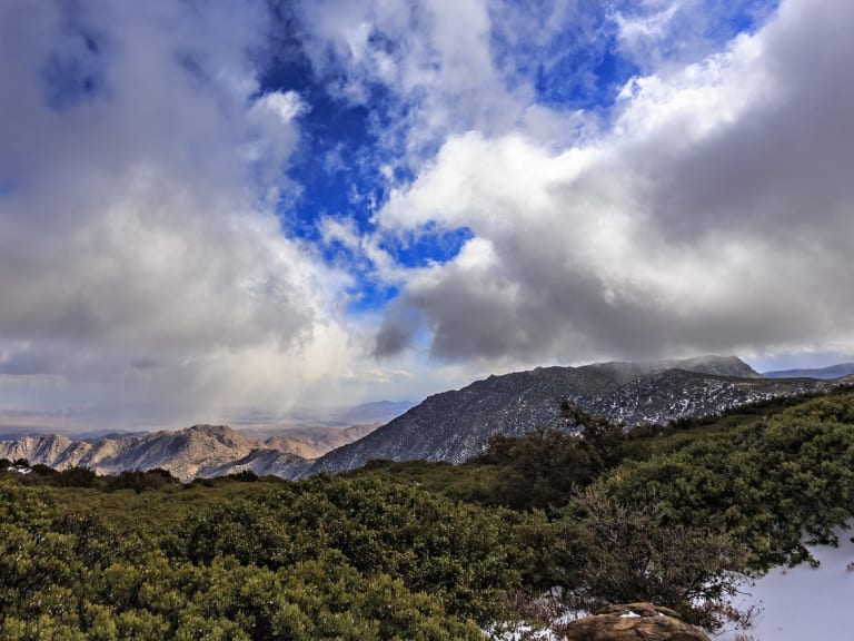 從拉古那山頂俯瞰暴風雪雲層|©slworking2