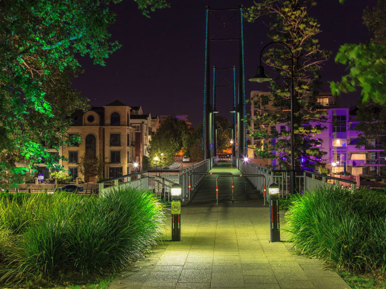 Night out in Perth| ©VladPix