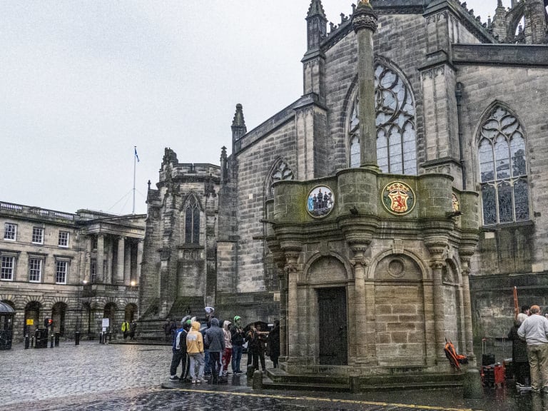 THE CATHEDRAL - EDINBURGH|©--MARCO POLO--