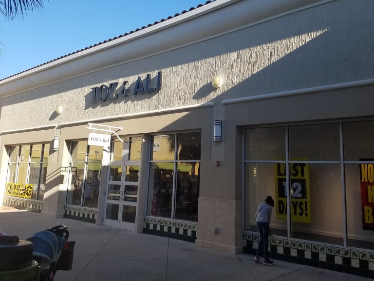 Orlando Vineland Premium Outlets|©Mason Mcfelia