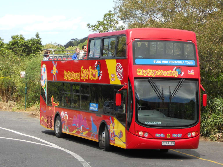 red bus tour|©Alex Ferraro