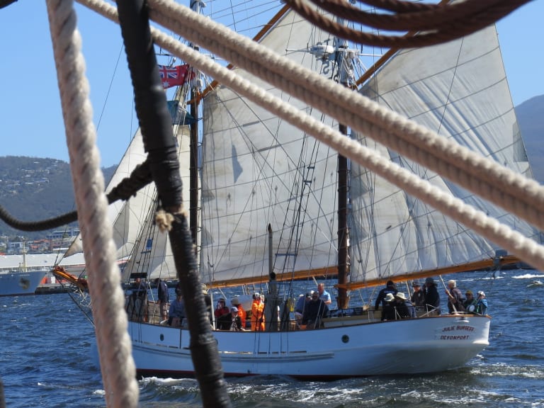 Cruising The Derwent.|©Boat bloke