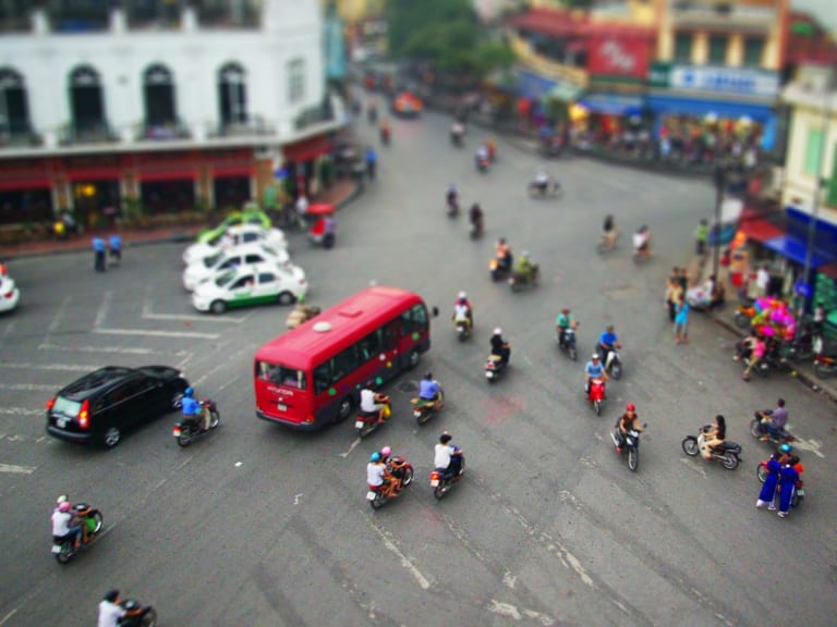 車廂街景|©Jonathan