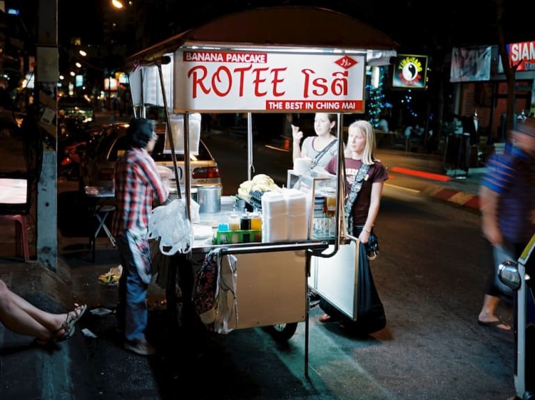 Cibo di strada di Loi Kroh Road| ©andrew j. cosgriff