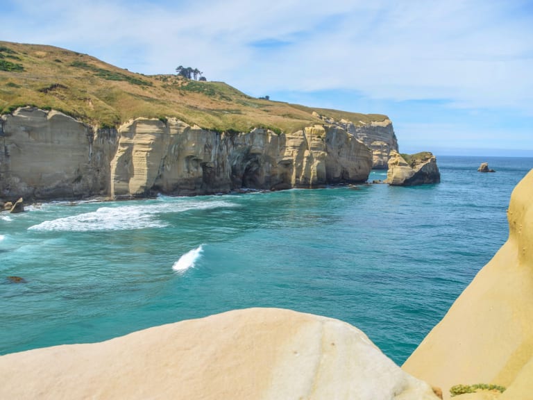 Tunnels Beach| ©Katrina Tikey