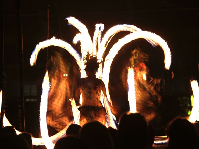 Kalamaku Luau 表演| ©Jason Zhou
