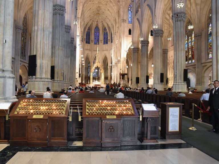 Dentro de la catedral | ©jpellgen (@1105_jp)