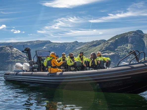 Boat trip on the Lysefjord| ©Hellotickets