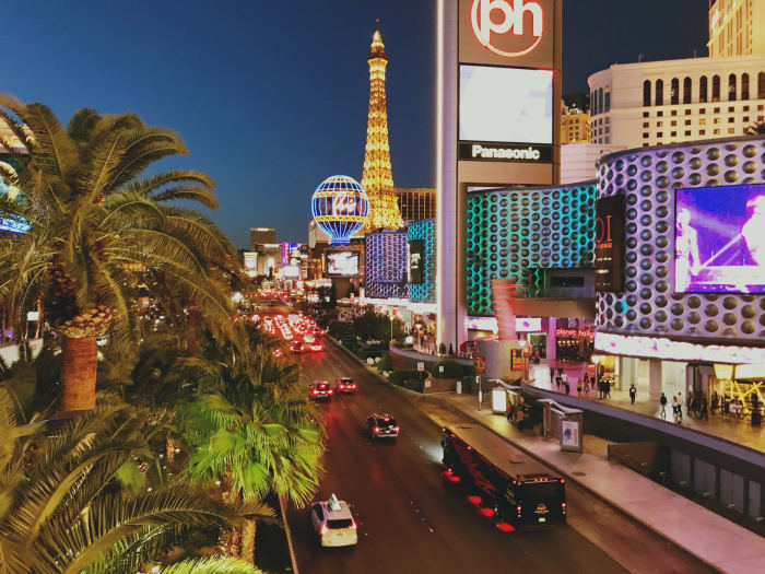 Las Vegas in 7 Day: a guidebook for getting the most out of your visit -  Hellotickets