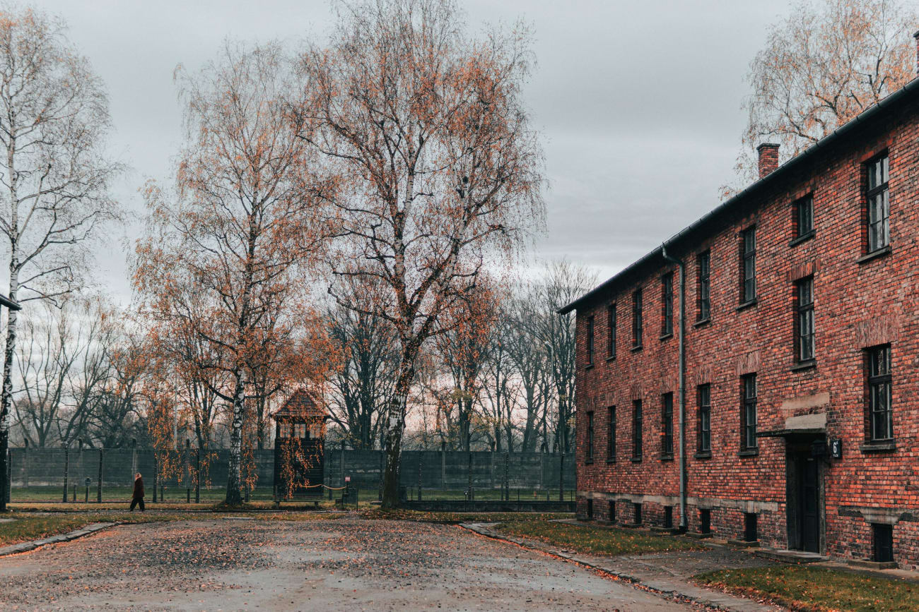 Horário de funcionamento de Auschwitz