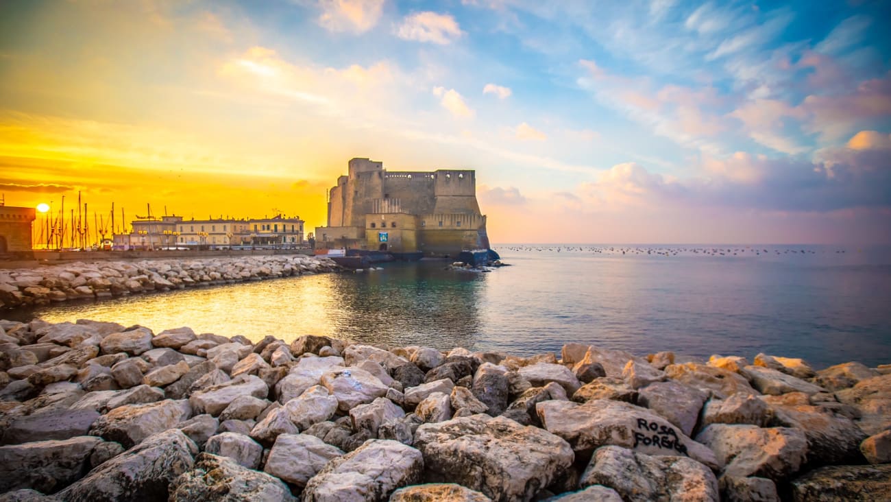 Naples in 5 Day: a guidebook for getting the most out of your visit