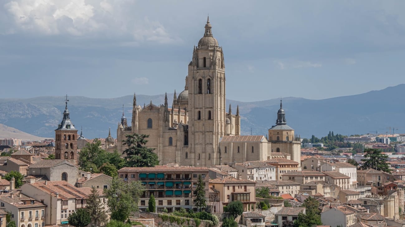 Åpningstider for Katedralen i Segovia