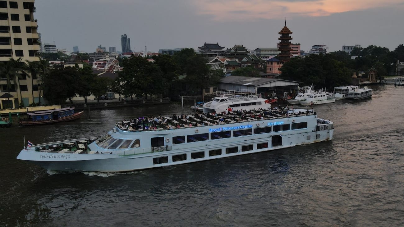 Ture Med Cruises I Bangkok