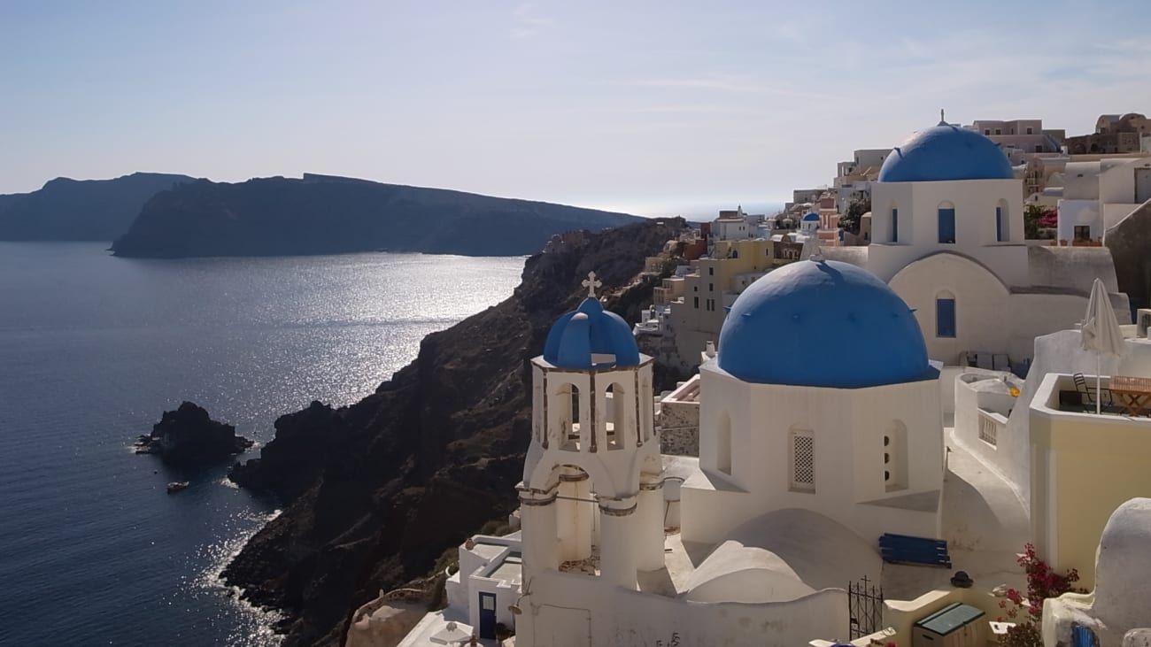 Santorini in 3 Days: a guidebook for getting the most out of your visit