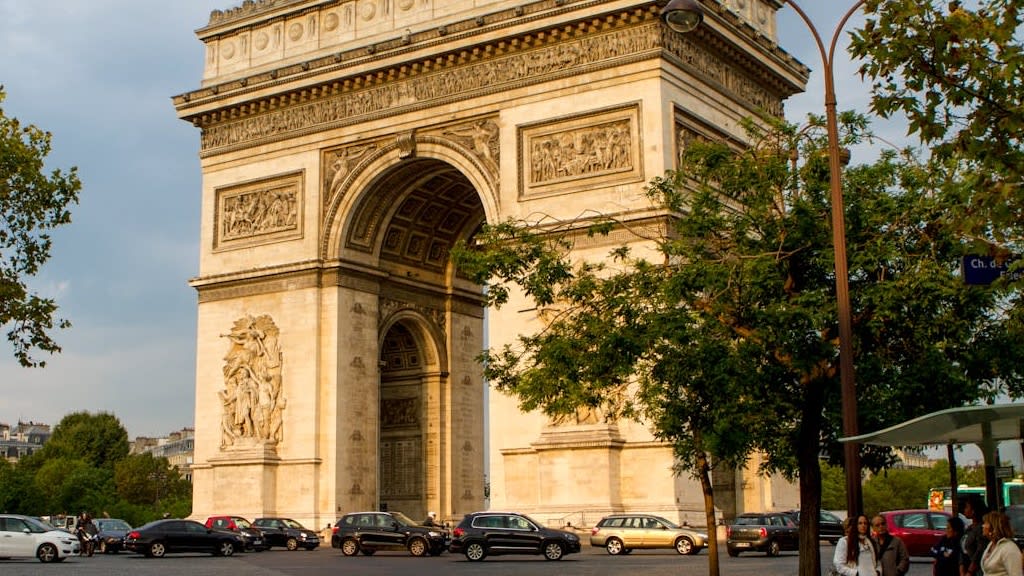 Visit Arc de Triomphe in Paris Tickets, Tours, Prices and Opening