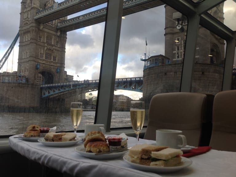 Crucero con cena incluida