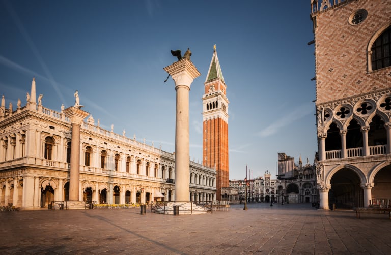 Piazza San Marco Venetsiassa| ©Unsplash