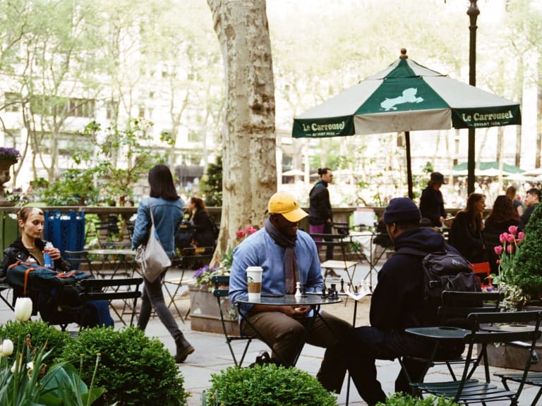 Bryant Park Terraces| ©Dominik Pearce / Unsplash