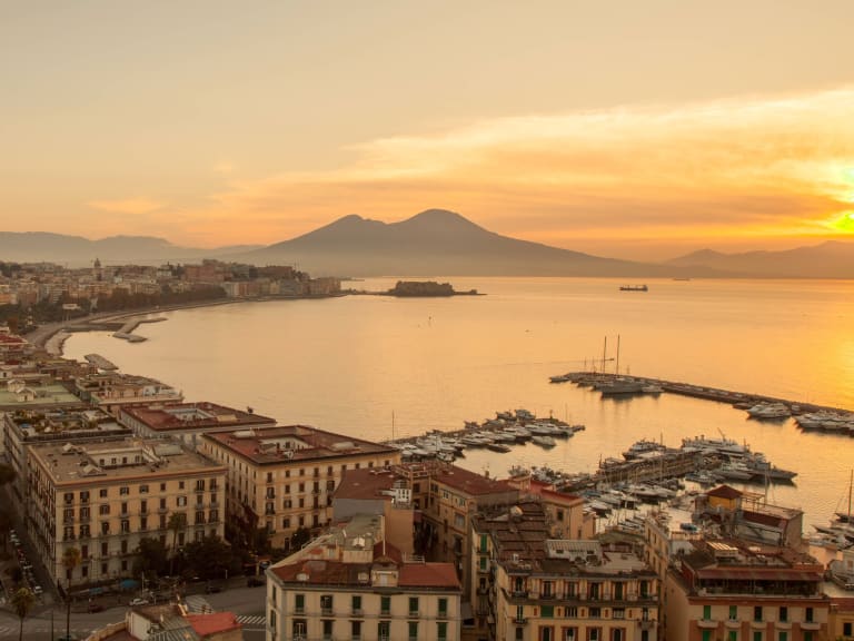 Napoli auringonlaskun aikaan| ©Alex N.