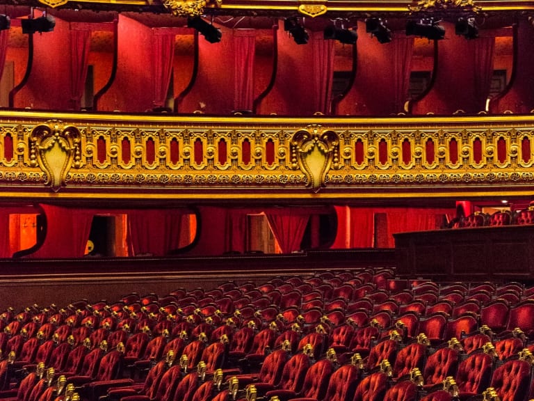 ©Sheila Sund | Poltrone e gallerie dell’Opéra Garnier