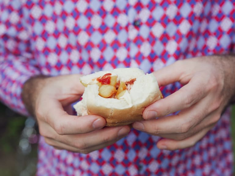 10 receitas gourmet de cachorro quente para degustar no Dia do Hot Dog