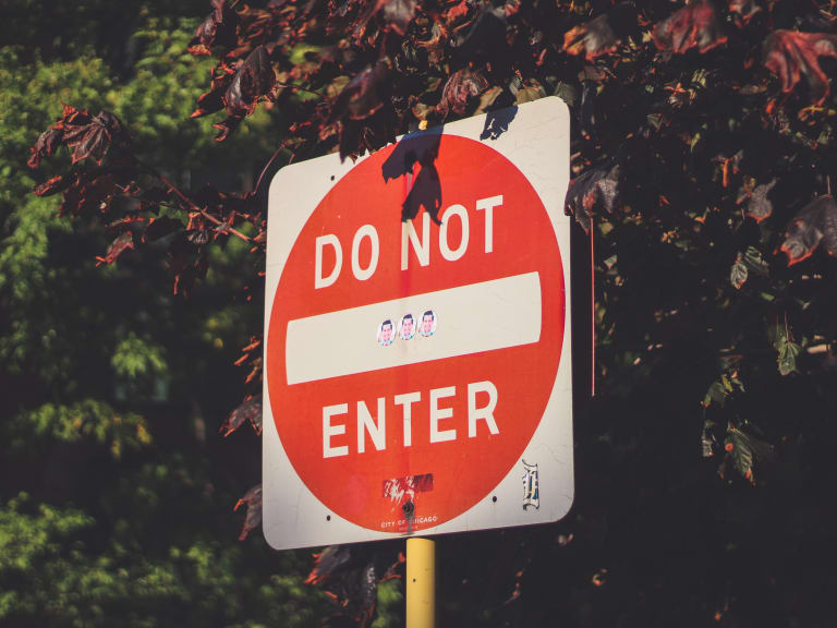 Prohibited sign| ©Mark Rohan