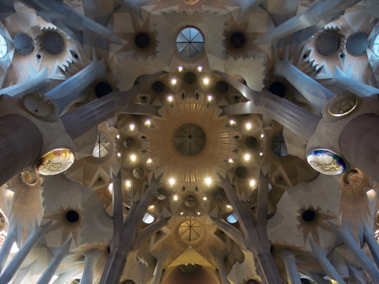 Barcelonan Sagrada Fam lian Liput Ja Kierrokset Hellotickets
