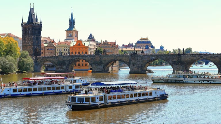 Vltava-joen risteilyt| ©Thomas Depenbusch (Depi)