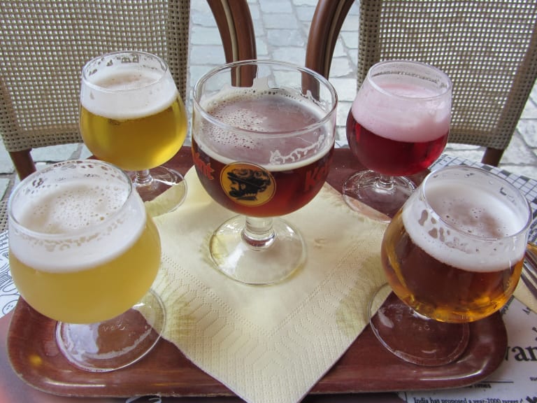 ベルギービールの試飲| ©Victoria Reay