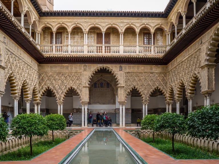 Interior courtyard of the Alcázar of Seville| ©Enric Rubio Ros