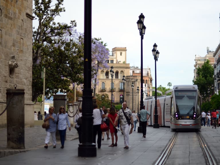 Enjoy Seville's streets on foot, which blend the modern and the historic to perfection.| ©Neil