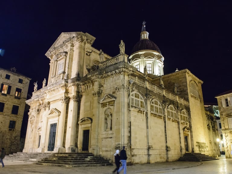 La Catedral de Dubrovnik iluminada por la noche | ©Son of Groucho