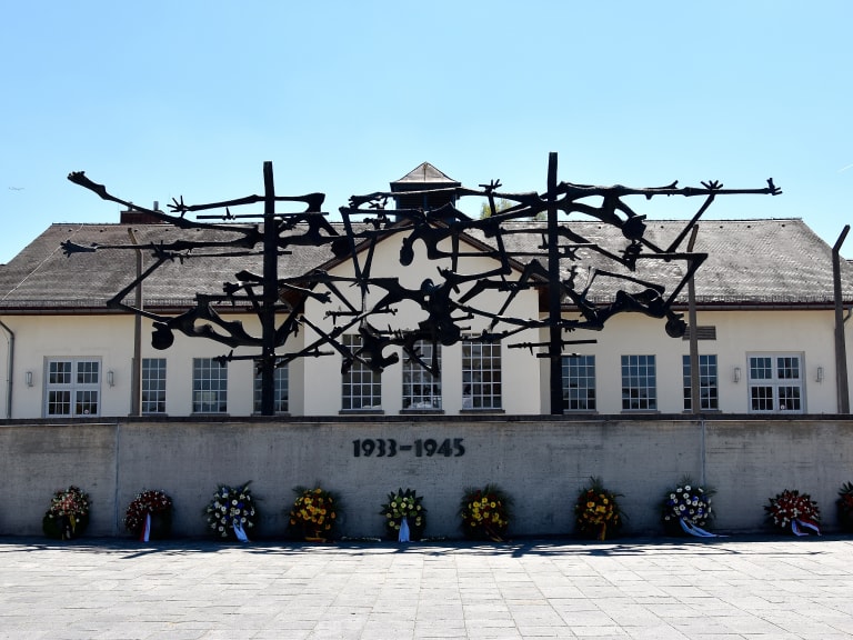 Escultura conmemorativa internacional del campamento de Dachau | ©FaceMePLS