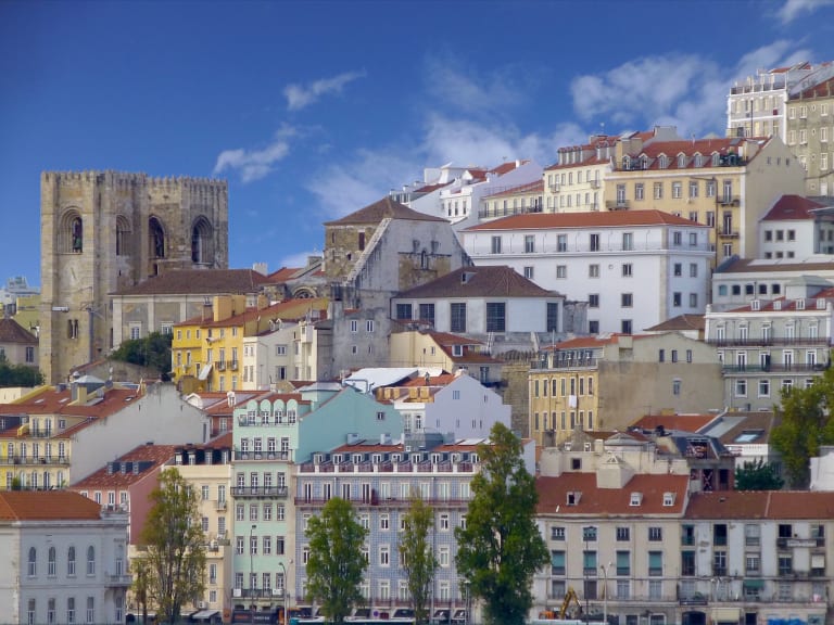 Alfama neighbourhood| ©Cycling Man