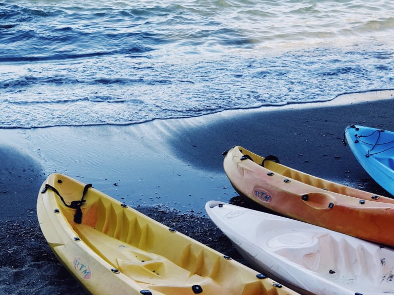 Recorre la costa en kayak | ©Ksenia Zakharova