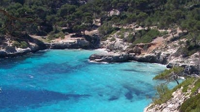 Mitjana Cove| © De Voltumna, CC BY-SA 3.0 - Wikipedia